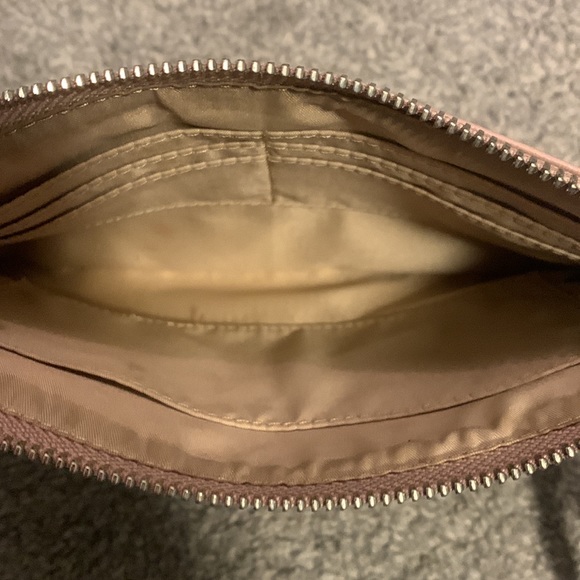 Guess Los Angeles rose colored clutch - Picture 3 of 3